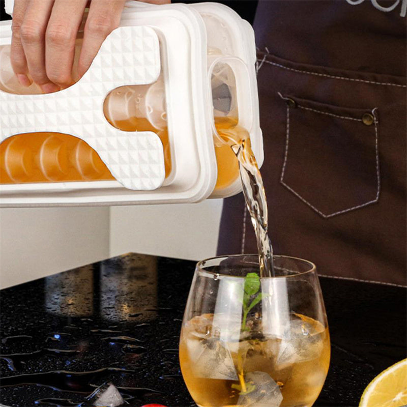 2-in-1 Portable Ice Maker and Water Bottle | Creative Diamond Shaped Ice Cube Mold